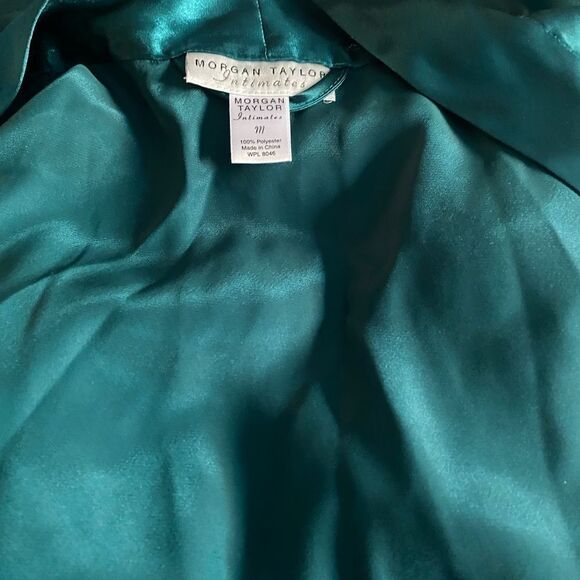Morgan Taylor Intimates Green Satin Robe Size Medium NWT - Picture 6 of 6